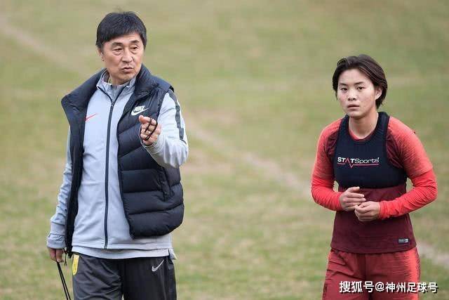 哈利27+13步行者大胜篮网 魔术送开拓者10连败