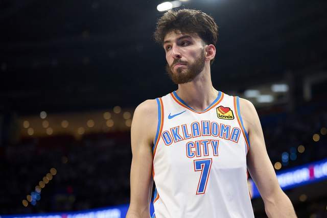 杨瀚森当选最佳防守球员 吴前成为最佳第六人