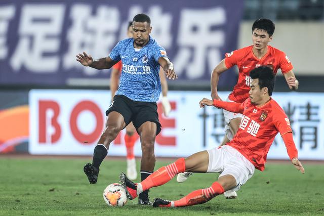 考辛斯将代表无锡文旅惠汕征战超三联赛