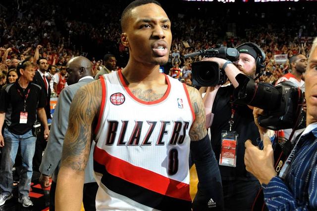 阿莫林执教曼联第一周 展现出非凡的魅力和自信